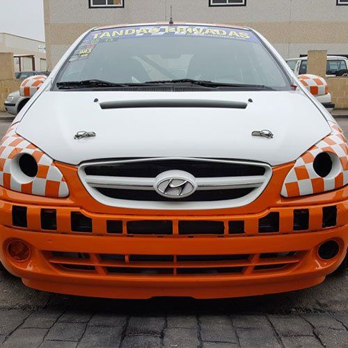 Recambios para coches de competición